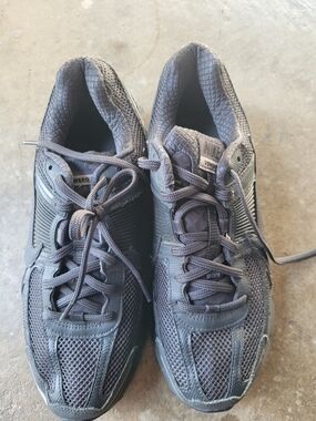 Nike Air Zoom Vomero 5 Anthracite BV1358 002 Size 9 Men Mesh Runner Workout
